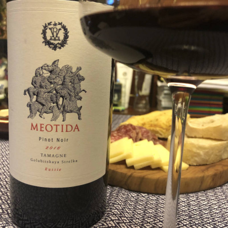 Этикетки на самоклеящейся бумаге